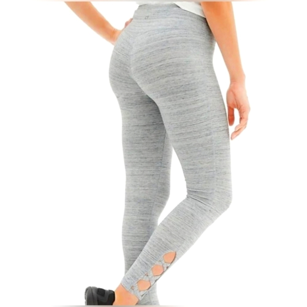GapFit | Women's Criss-Cross Athletic Leggings | Medium | Gray & White Marl